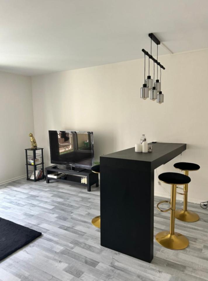 Appartement 85M2 La Defense, Free Parking,Balcony Курбевуа Экстерьер фото
